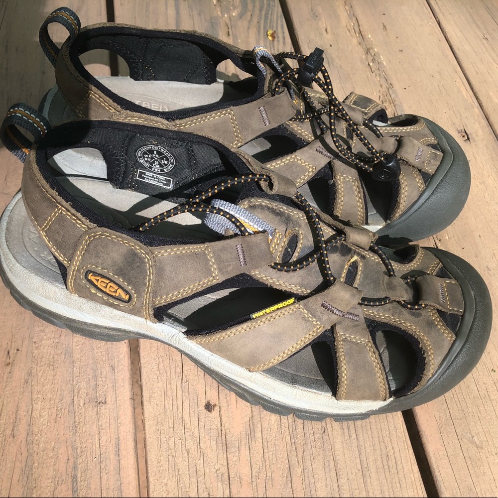 Keen Mens Leather Waterproof Sandals Sports Size 8